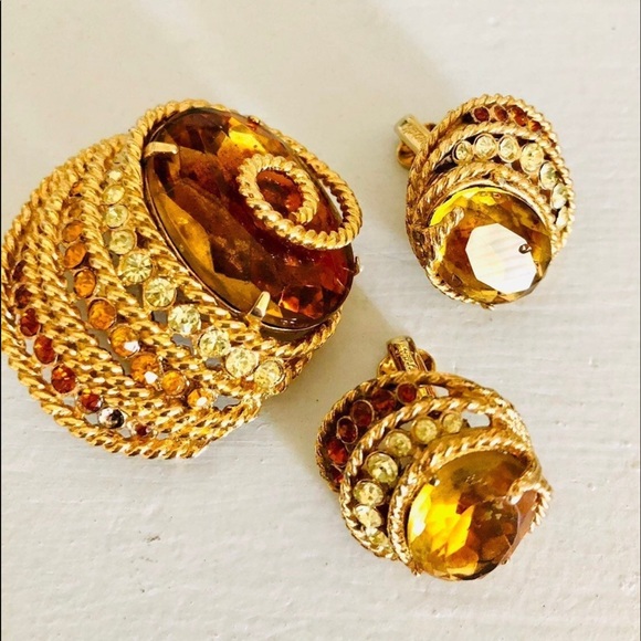 Vintage Corocraft Rhinestone Brooch & Earrings Demi Set - Picture 6 of 7